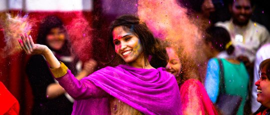 Festival holi significado cultura hindú