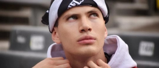 ¿Qué es el Looksmaxxing y cuáles son sus efectos?