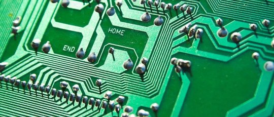 La IA podría estar debilitando el pensamiento crítico de las personas