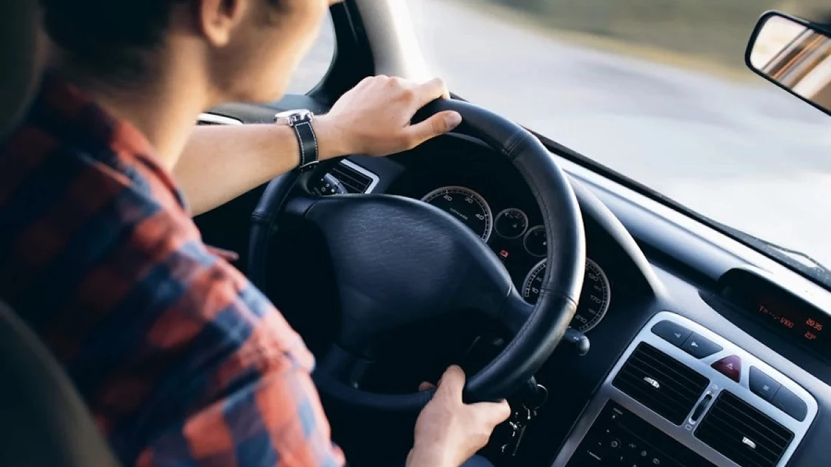 Cómo ir de conductor – App para compartir coche al trabajo, image size:1200x675