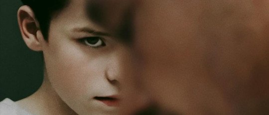 Cómo ver ‘Adolescencia’ y no entrar en pánico (si tienes un hijo adolescente)