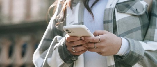 Cuándo un ‘like’ o un mensaje cruzan la línea de la Infidelidad