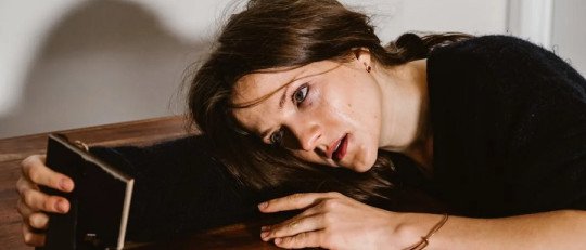 Duelo sin Flores: cuando el desamor duele como si alguien hubiera muerto