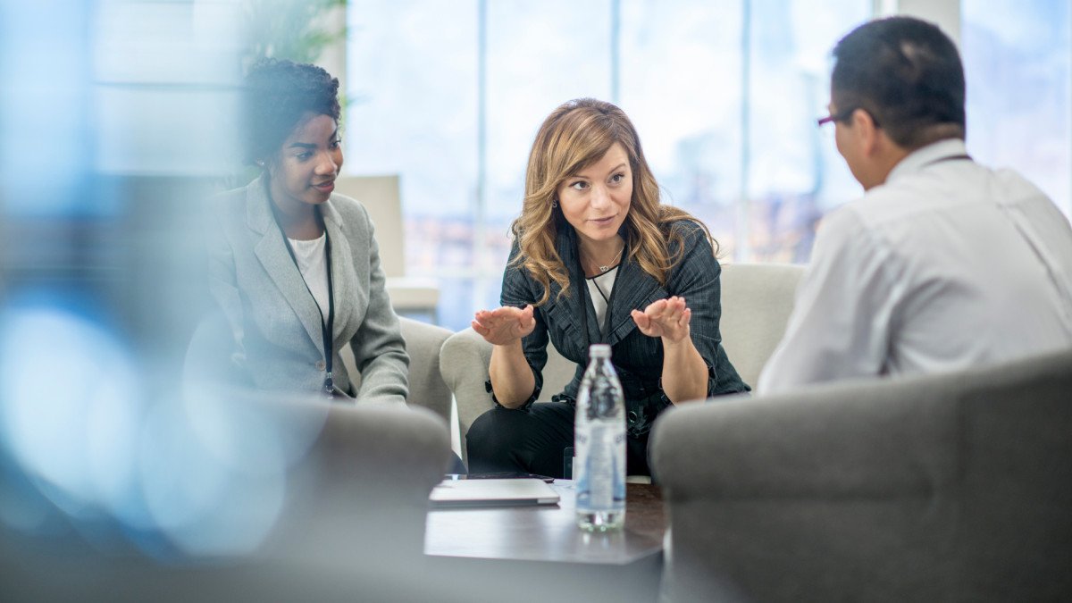 Ser líder y mujer: coaching para afrontar el doble desafío del estrés laboral