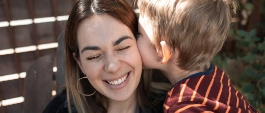 Tener hijos hace que el cerebro de los padres y madres se mantenga más joven