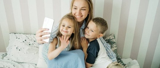 ¿Compartes la vida de tus hijos en TikTok o Instagram? Estos són los riesgos, según los expertos