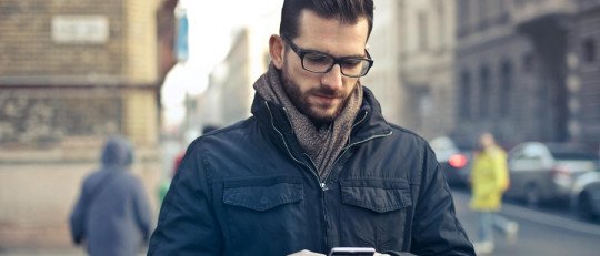 Por qué los adictos a las redes sociales tienden a creer y difundir más fake news