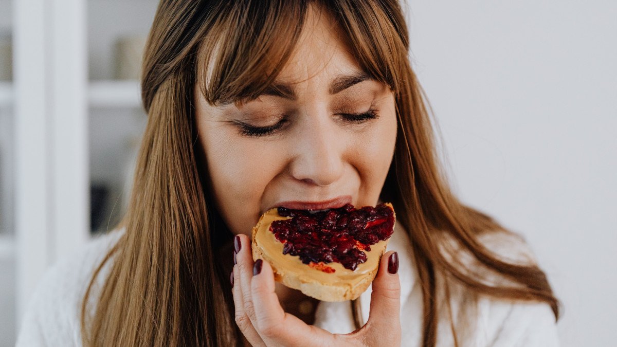Hambre emocional: cuando comemos para llenar vacíos que no son físicos