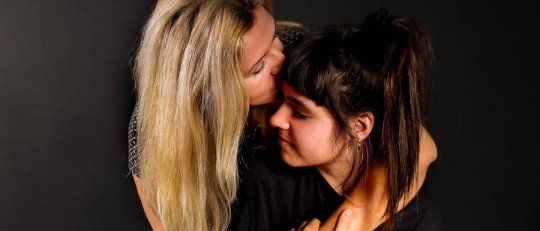 Guía para madres y padres de hijxs trans: cómo apoyar, comunicar y acompañar