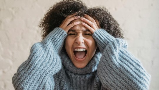 ¿Por qué gritamos cuando no nos escucharon de niños? La raíz de la desconexión en la infancia