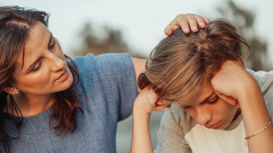 ¿Cómo puedo saber si mi hijo me manipula?