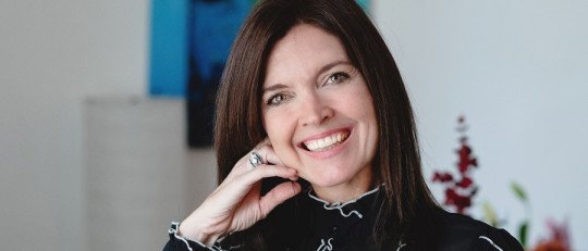 «Muchas mujeres viven con una sonrisa por fuera y una tensión crónica por dentro»