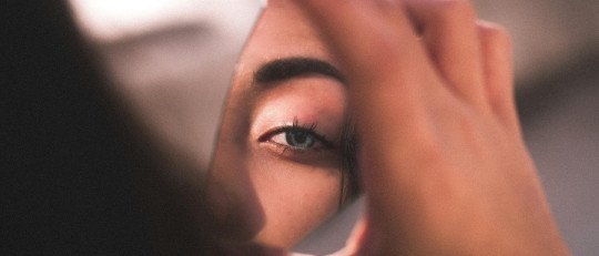 Cómo tu Sombra sabotea tus relaciones sin que te des cuenta