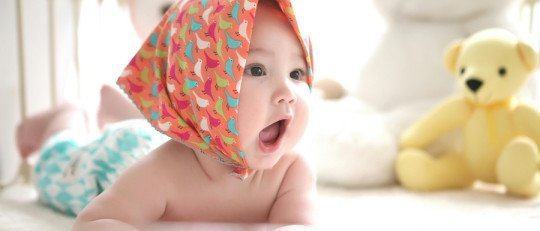 Papás primerizos: 10 claves esenciales para los primeros días con tu bebé en casa