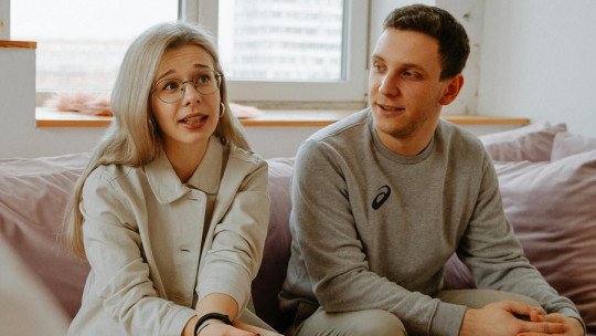 El síndrome del impostor en el amor: sentir que no mereces a tu pareja