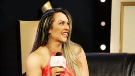 Entrevista a Alessandra Skcardocci mentorías sexuales