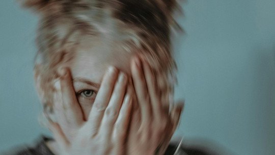 La etapa vital más 'triste' ya no es la mediana edad: es la juventud