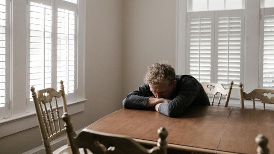 El ciclo del sufrimiento: por qué algunas personas buscan el dolor