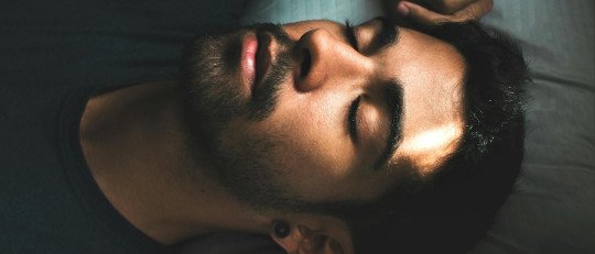 Un trastorno del sueño se asocia a un riesgo alto de sufrir Demencia