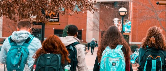 Cómo el estrés escolar puede desgastar la salud mental de los jóvenes