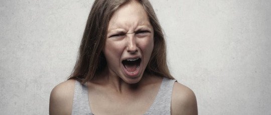 Confirman que el calor extremo vuelve a la gente más negativa a nivel global