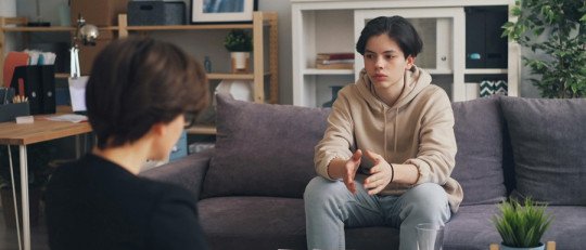 Cómo la psicología puede ayudar a gestionar la neurodivergencia