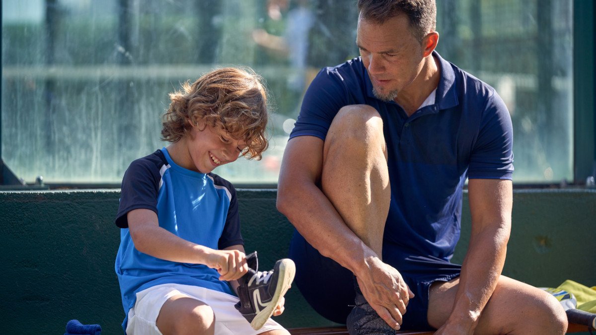 El desafío invisible de ser padre en el deporte: criando campeones o criando dependientes