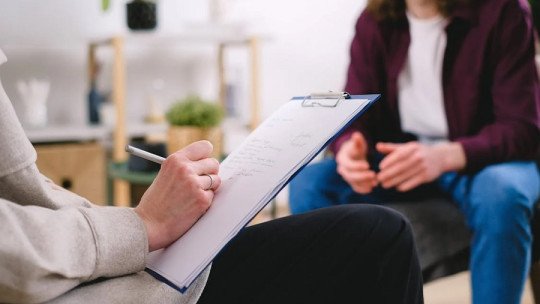 Regulación emocional en adultos desde la intervención psicológica