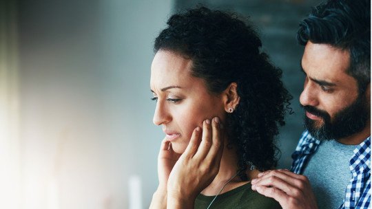 ¿Por qué siento que hay algo mal en mí cuando alguien se aleja?