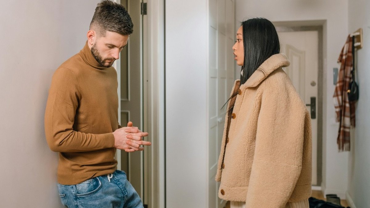 La lógica tras la desconfianza en las relaciones de pareja