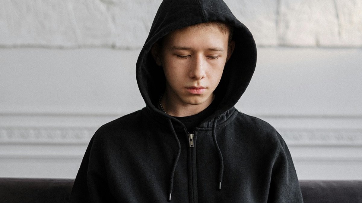 La adolescencia no siempre es el problema: Es el reflejo de la infancia que tuvo