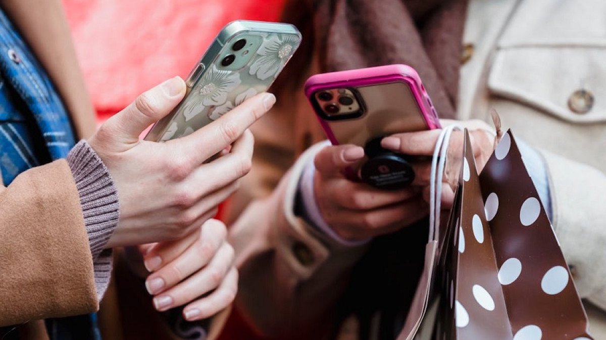 Cómo influye la exposición a contenidos sobre drogas en las redes sociales