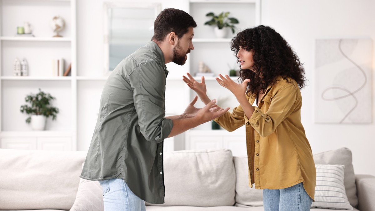 Discusiones de pareja al tener un hijo: cómo la TCC te puede ayudar