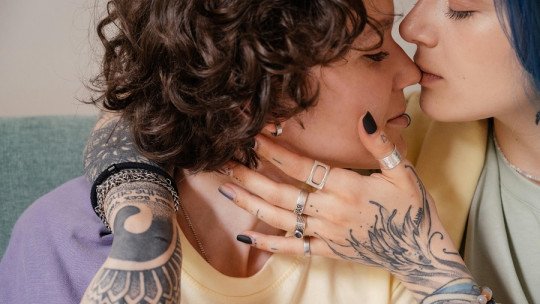 Retos en las dinámicas de pareja en personas LGBTQ y cómo gestionarlos