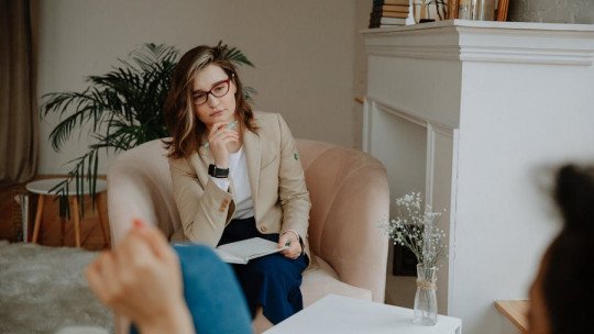 Cómo elegir la terapia psicológica adecuada para ti
