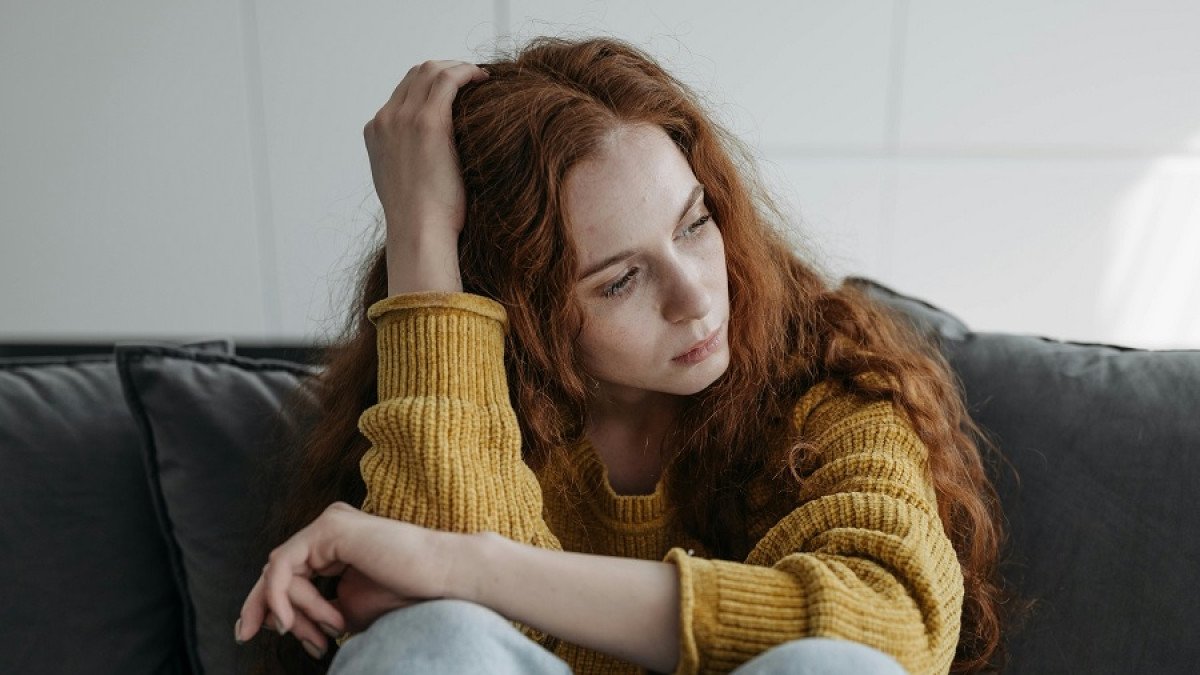 Soledad emocional: por qué te sientes solo incluso estando acompañado