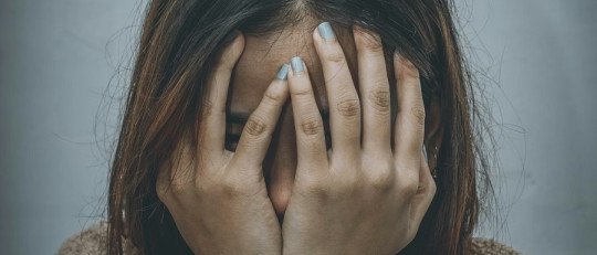 Sentirse triste continuamente: distimia, una depresión invisible que se vuelve crónica