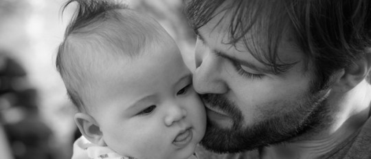 La Teoría del Apego y el vínculo entre padres e hijos