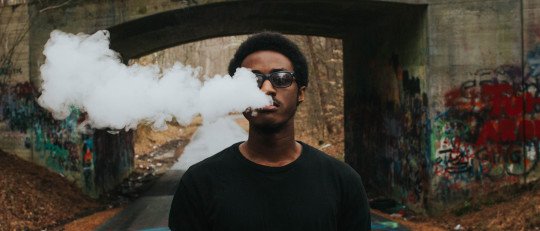 Adicción a los vapeadores en adolescentes: por qué enganchan y cómo abordar su consumo