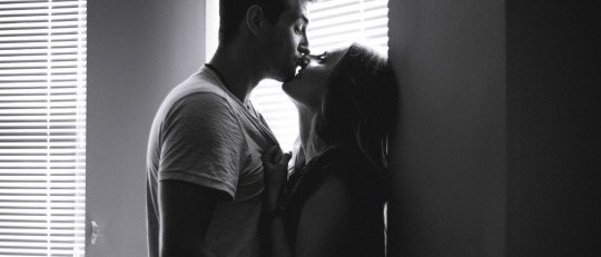 Cinco formas respaldadas por la ciencia para revivir tu relación de pareja