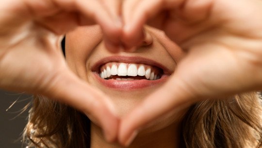Psicología positiva: una psicología del bienestar, no de la felicidad obligatoria