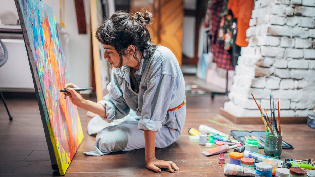 Psicoterapia para artistas: cómo cuidar la salud mental cuando crear también es trabajar
