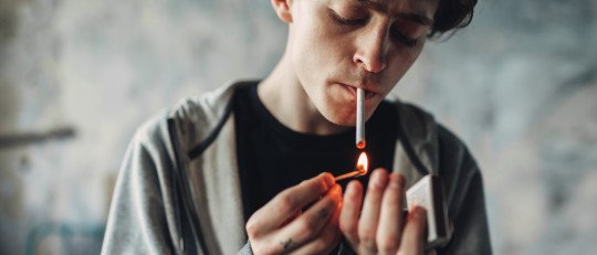 Adicciones en adolescentes: por qué aparecen y cuándo el consumo empieza a ser un problema