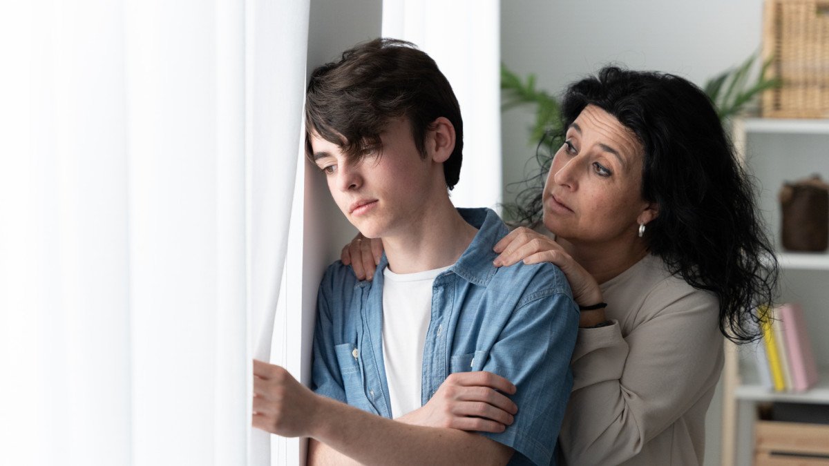Gaslighting de una madre narcisista: 5 señales de que dudas de ti