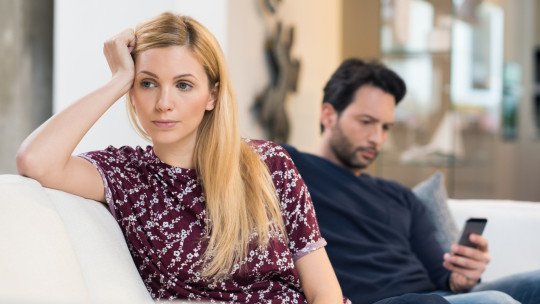¿Y si no estás decepcionado con tu pareja, sino con la vida que imaginaste a su lado y que no estás viviendo?