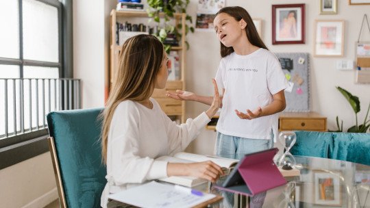 ansiedad adolescente, discusión
