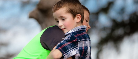 Celos entre hermanos