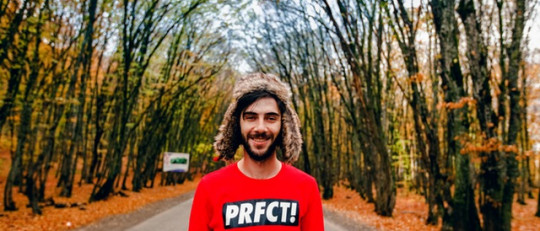 Las 6 claves psicológicas para caer bien a los demás