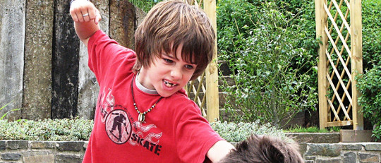 Mi hijo pega a otros niños