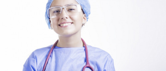 Cuántos años son la carrera de medicina